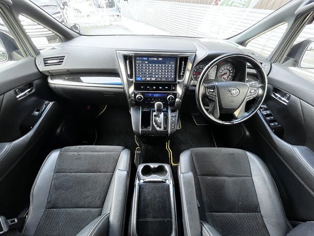 TOYOTA VELLFIRE 2017 Image 31