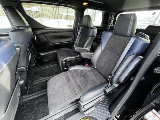 TOYOTA VELLFIRE 2017 Image 31