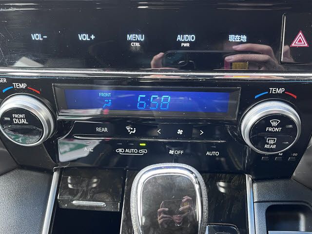 TOYOTA VELLFIRE 2017 Image 31