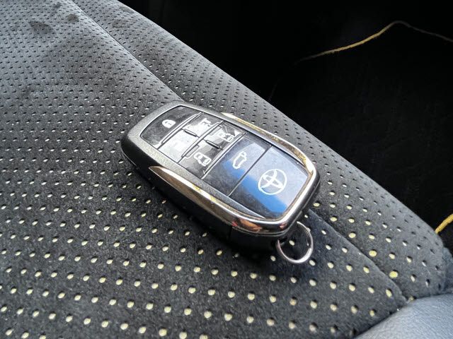 TOYOTA VELLFIRE 2017 Image 31