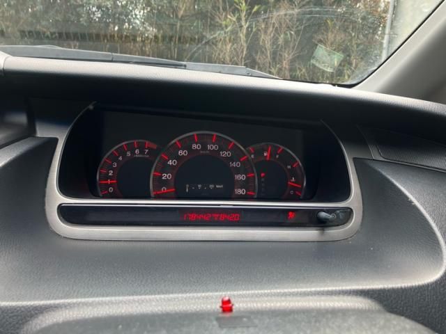 HONDA ODYSSEY 2004 Image 31