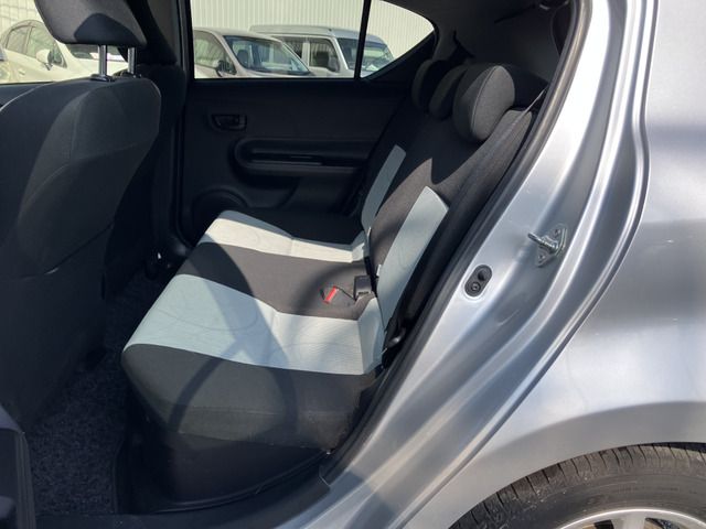 TOYOTA AQUA 2013 Image 31