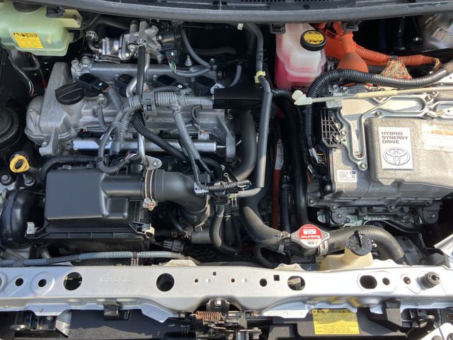 TOYOTA AQUA 2013 Image 31