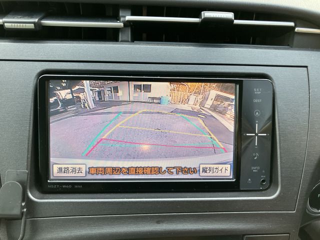 TOYOTA PRIUS 2011 Image 31