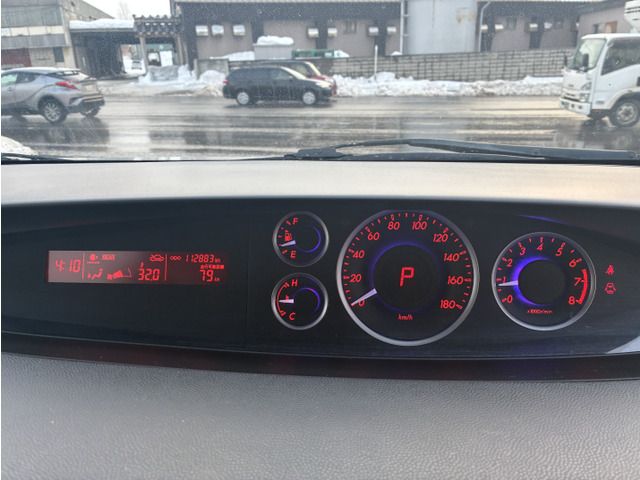 MAZDA BIANTE 4WD 2011 Image 31