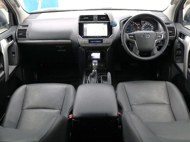 TOYOTA LANDCRUISER PRADO 2021 Image 31