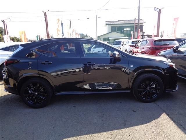 TOYOTA LEXUS NX350H 2022 Image 31