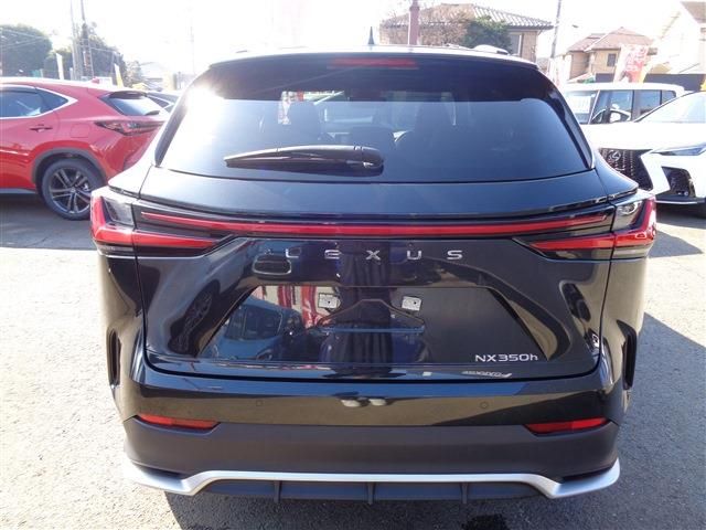TOYOTA LEXUS NX350H 2022 Image 31