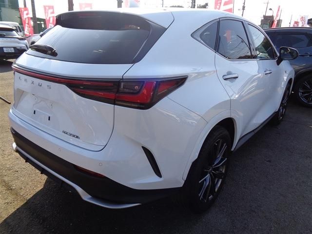TOYOTA LEXUS NX350H 2023 Image 31