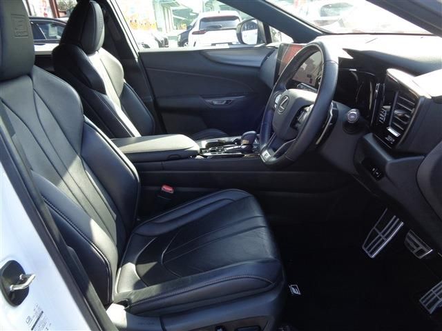 TOYOTA LEXUS NX350H 2023 Image 31