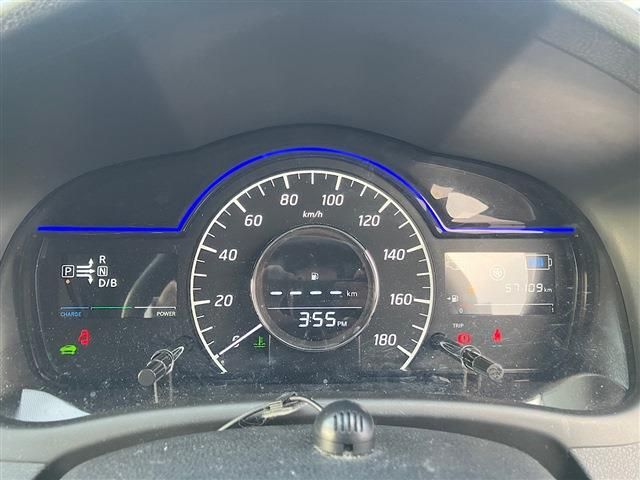 NISSAN NOTE 2017 Image 31