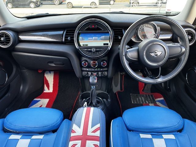 BMW MINI COOPER S 2015 Image 31