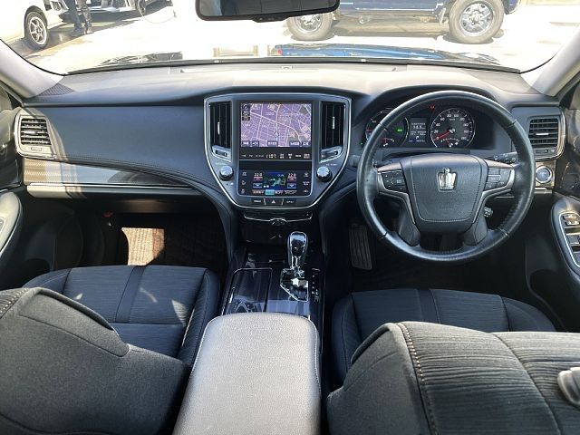 TOYOTA CROWN SEDAN HYBRID 2015 Image 31