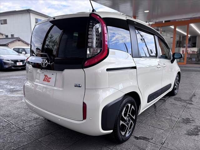TOYOTA SIENTA HYBRID 2022 Image 31