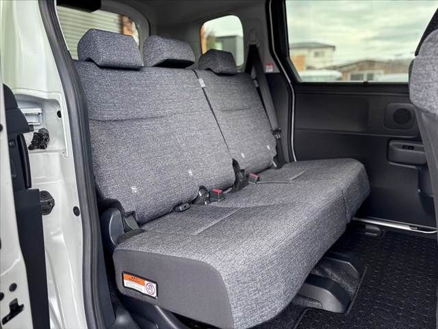 TOYOTA SIENTA HYBRID 2022 Image 31