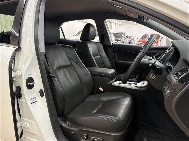 TOYOTA CROWN SEDAN 2010 Image 31