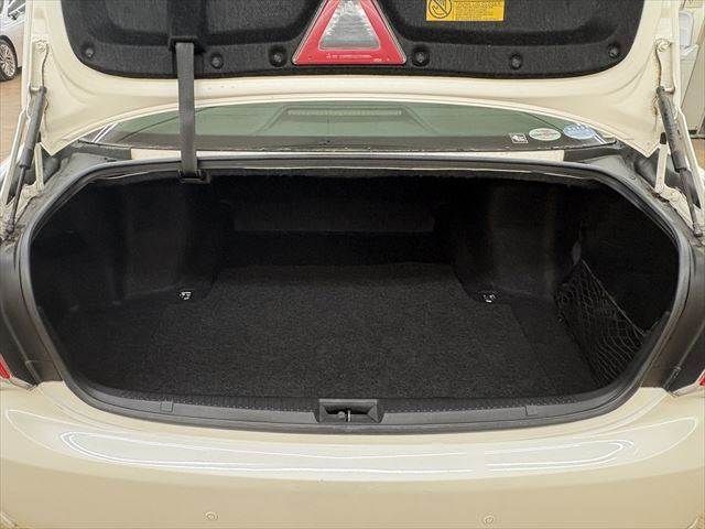 TOYOTA CROWN SEDAN 2010 Image 31