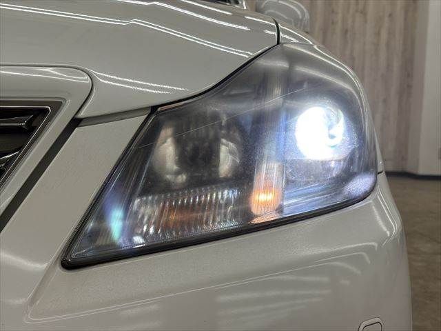 TOYOTA CROWN SEDAN 2010 Image 31