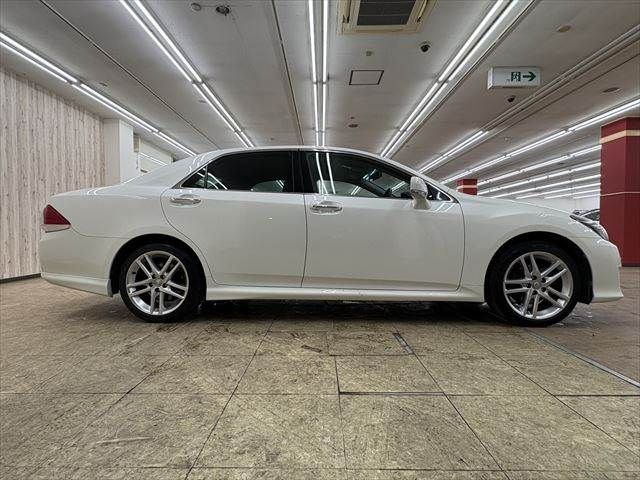 TOYOTA CROWN SEDAN 2010 Image 31