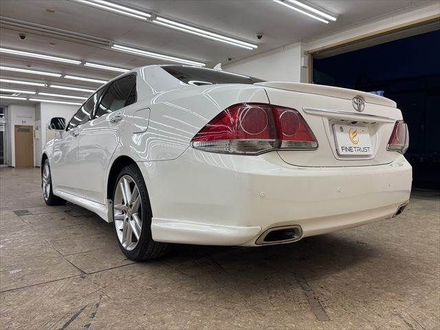 TOYOTA CROWN SEDAN 2010 Image 31