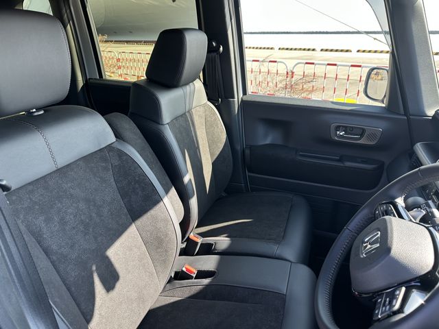 HONDA N BOX CUSTOM 2025 Image 31