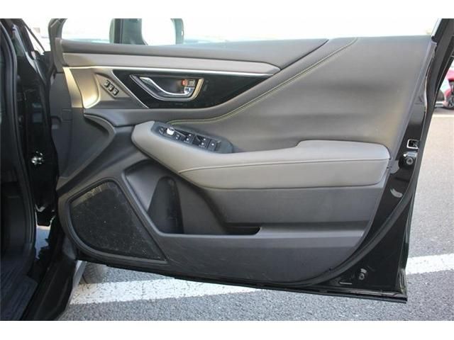 SUBARU LEGACY OUTBACK 2024 Image 31