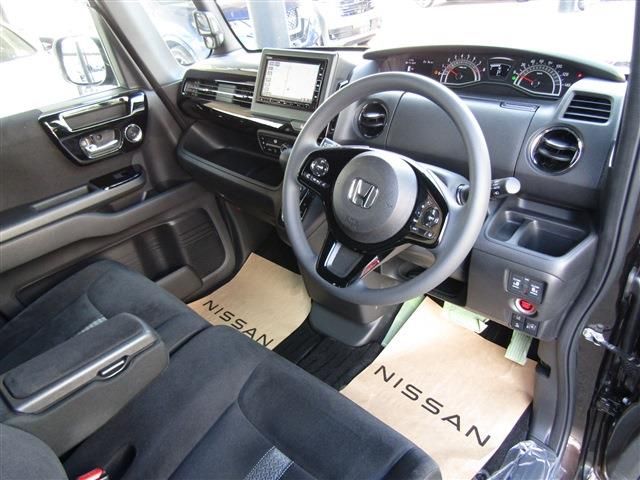 HONDA N BOX CUSTOM 2021 Image 31