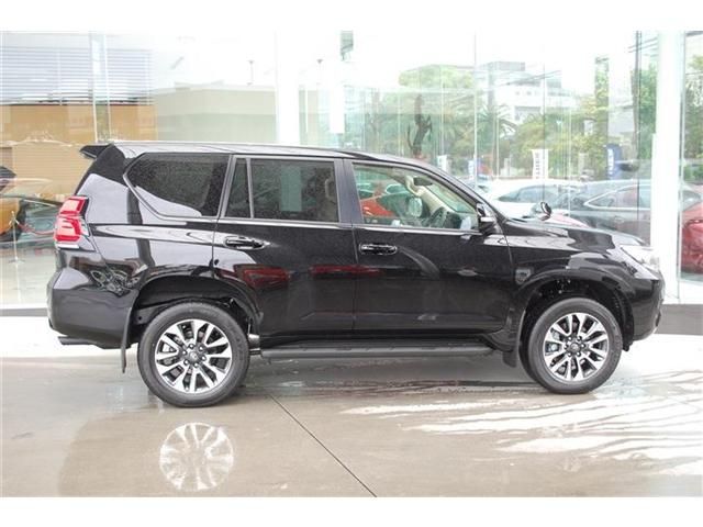 TOYOTA LANDCRUISER PRADO 2022 Image 31