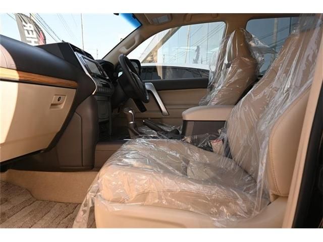 TOYOTA LANDCRUISER PRADO 2022 Image 31