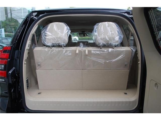 TOYOTA LANDCRUISER PRADO 2022 Image 31