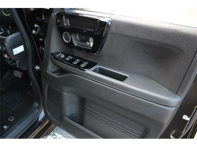 HONDA N BOX CUSTOM 2021 Image 31