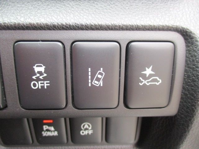 MITSUBISHI ECLIPSE CROSS 4WD 2018 Image 31