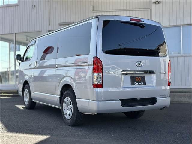 TOYOTA HIACE VAN 2WD 2019 Image 31