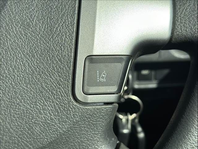TOYOTA HIACE VAN 2WD 2019 Image 31
