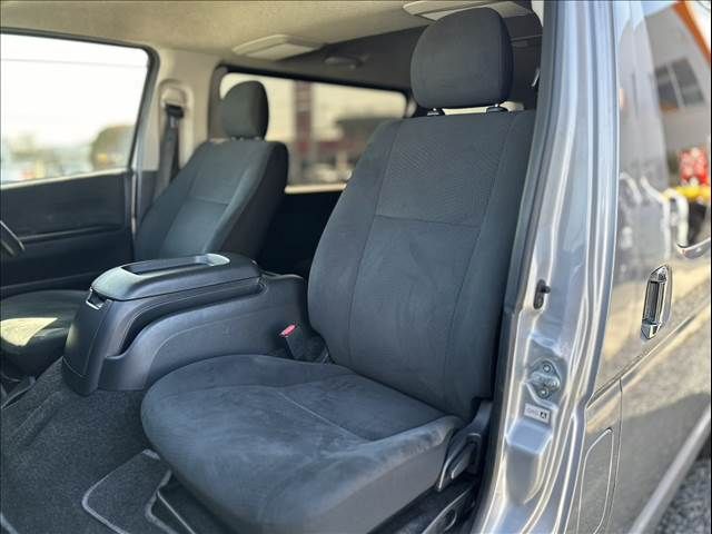 TOYOTA HIACE VAN 2WD 2019 Image 31