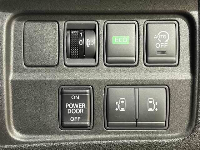 NISSAN SERENA  S-HYBRID 2017 Image 31