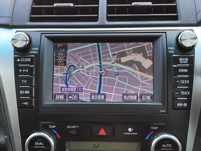 TOYOTA CAMRY HYBRID 2012 Image 31