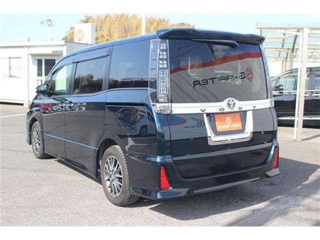 TOYOTA VOXY 2014 Image 31