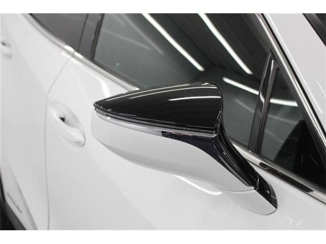 TOYOTA LEXUS UX250H 2019 Image 31