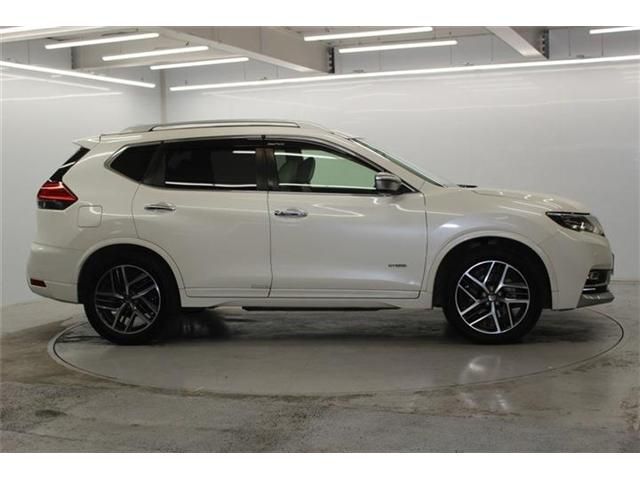 NISSAN X-TRAIL HYBRID 4WD 2017 Image 31