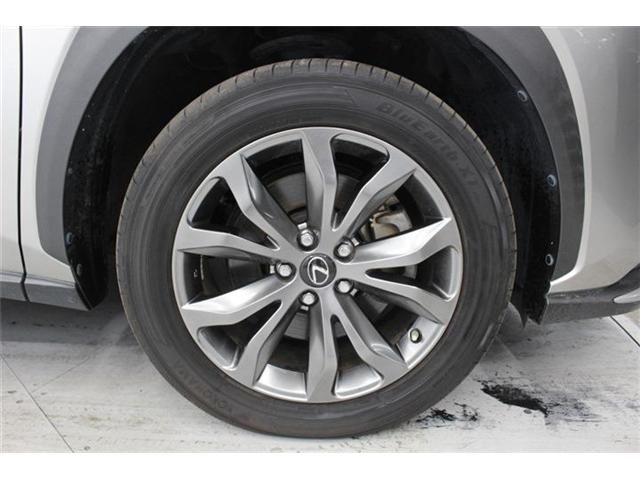 TOYOTA LEXUS NX300H 2018 Image 31