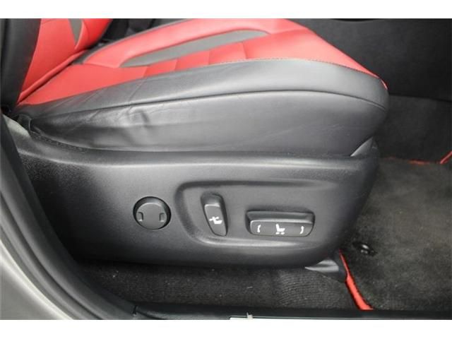 TOYOTA LEXUS NX300H 2018 Image 31