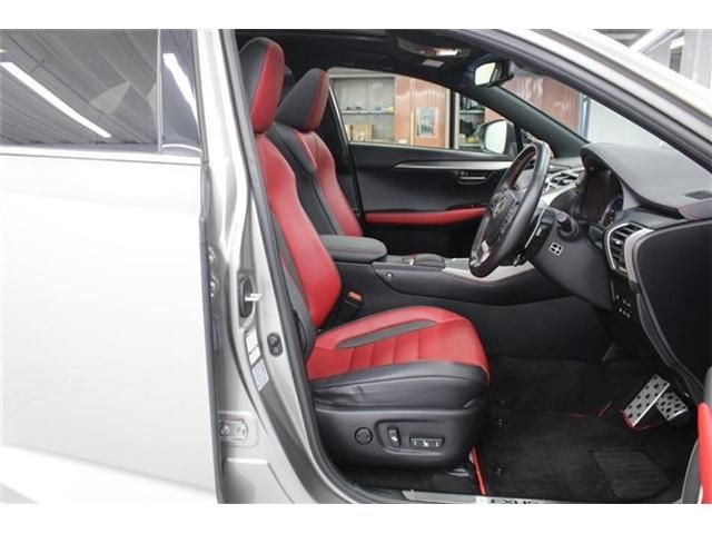 TOYOTA LEXUS NX300H 2018 Image 31