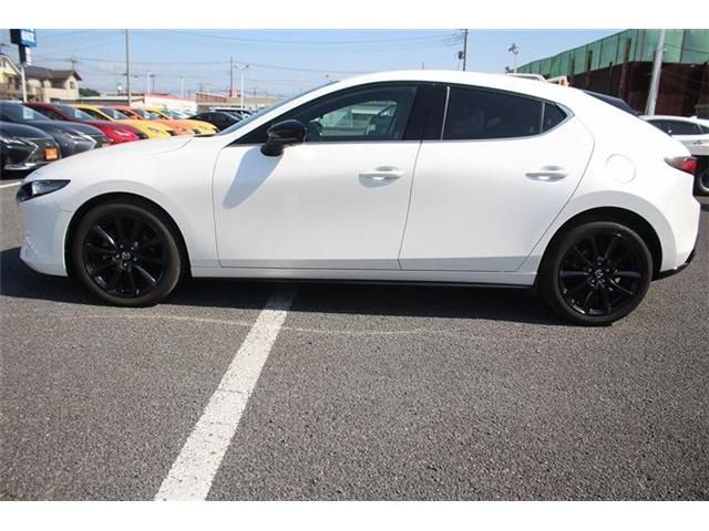 MAZDA 3 FASTBACK 2023 Image 31