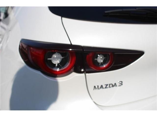 MAZDA 3 FASTBACK 2023 Image 31