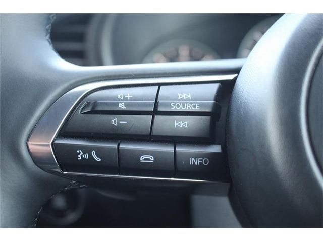 MAZDA 3 FASTBACK 2023 Image 31