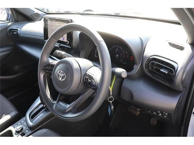 TOYOTA YARIS CROSS HYBRID 2025 Image 31