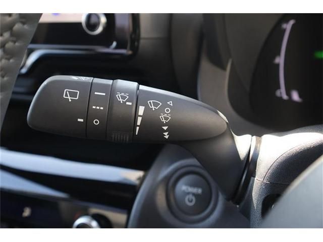 TOYOTA YARIS CROSS HYBRID 2025 Image 31