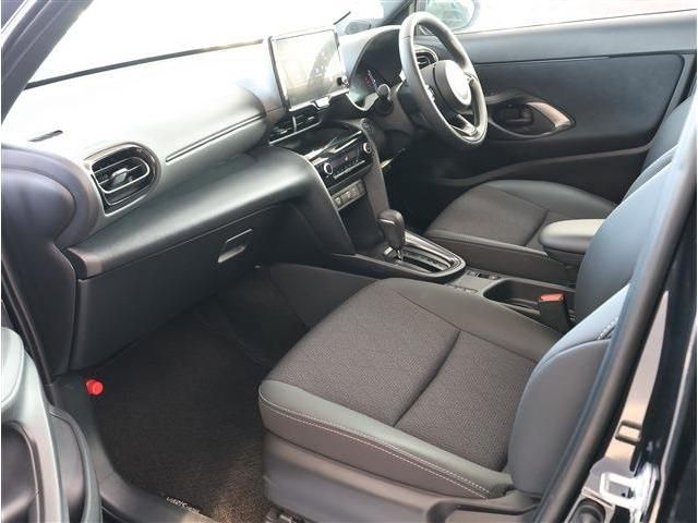 TOYOTA YARIS CROSS HYBRID 2025 Image 31