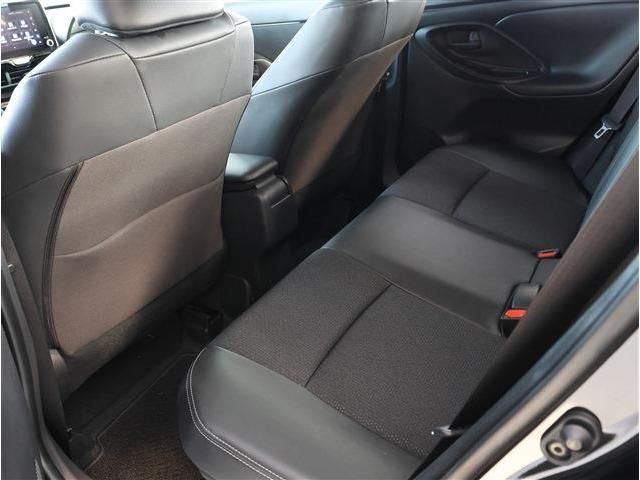 TOYOTA YARIS CROSS HYBRID 2025 Image 31